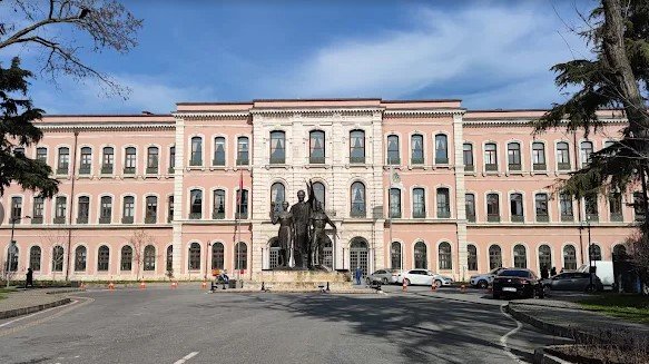 Istanbul University